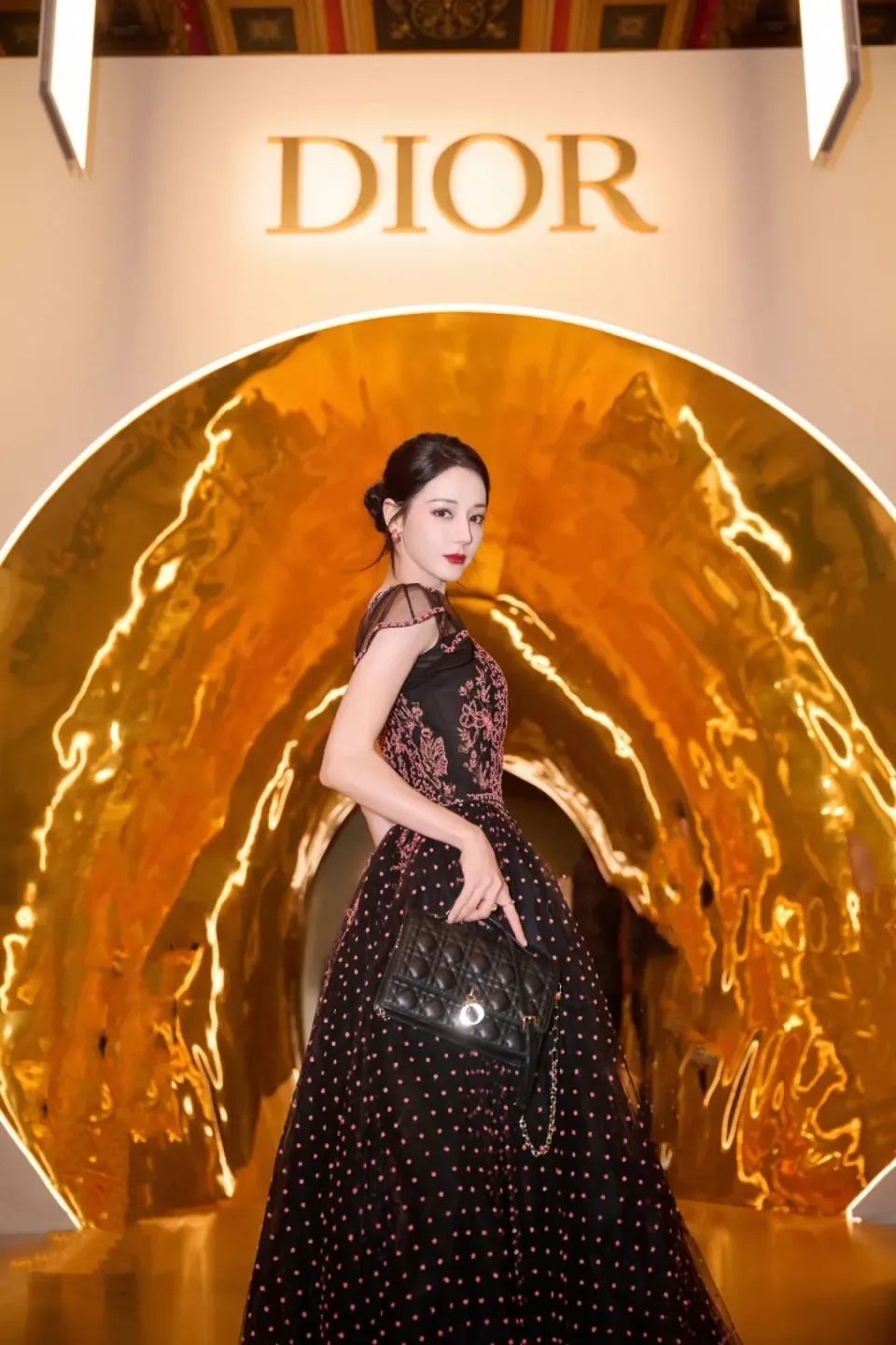 80年代敢破例,90年代讲现实,如今的国产爱情剧等着观众收尸