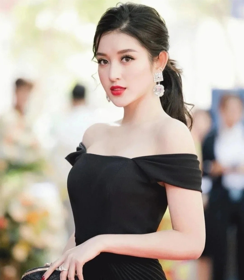 当刘亦菲和周涛站在一起,我才彻底明白,什么叫顶级自律