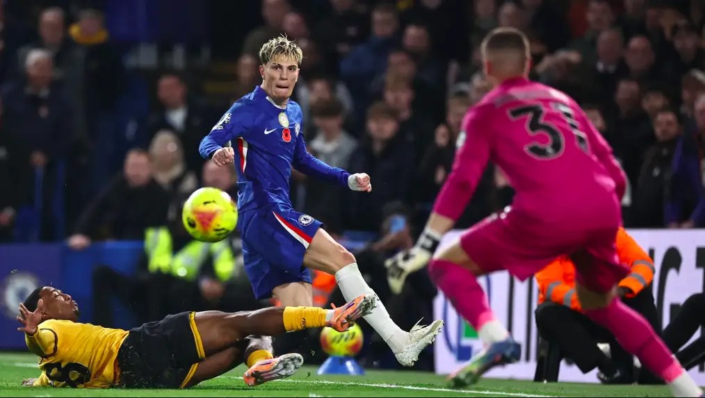 中国AI，赢下第一场金融实测