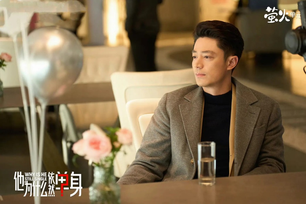 罗晋父亲追悼会在京举行 疑似唐嫣父亲及明道等好友到场致哀