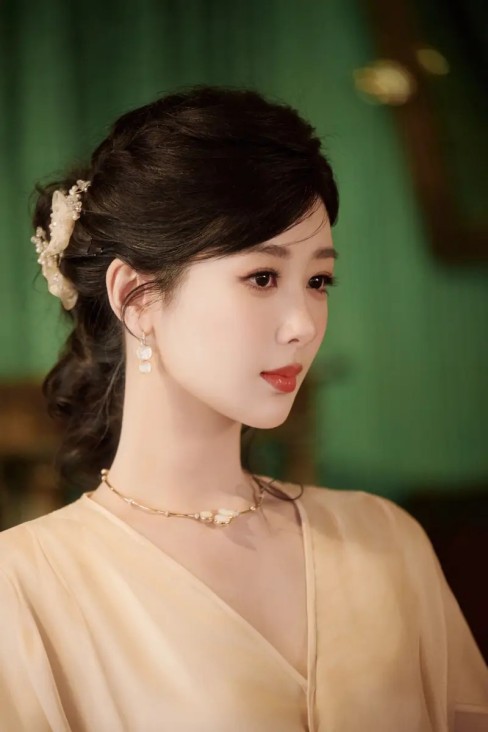 杨紫：影视寒冬里的