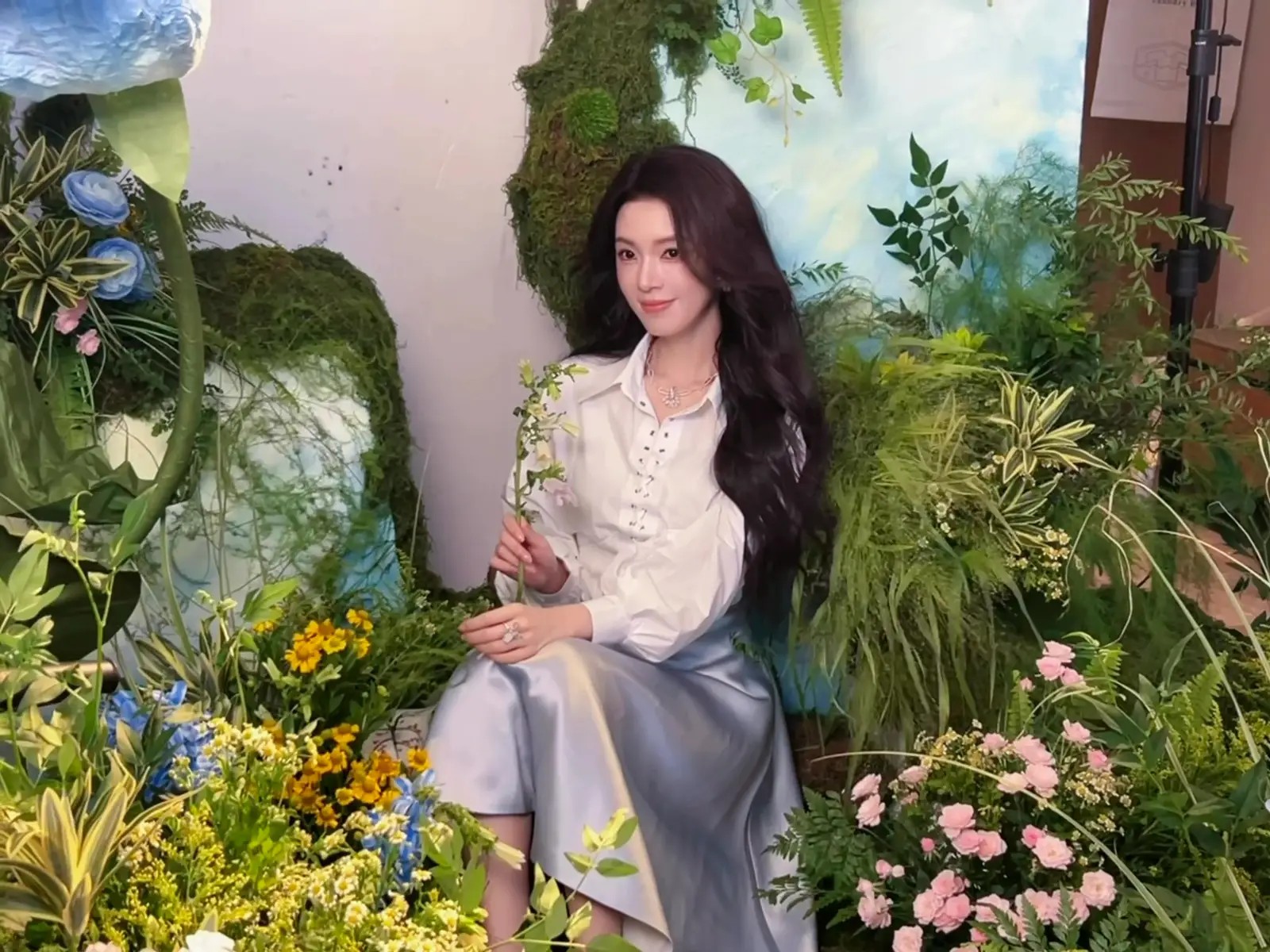 美国女星称14岁拍电影时遭性侵 片方知情纵容：Raquel Lee 诉迪士尼案全景